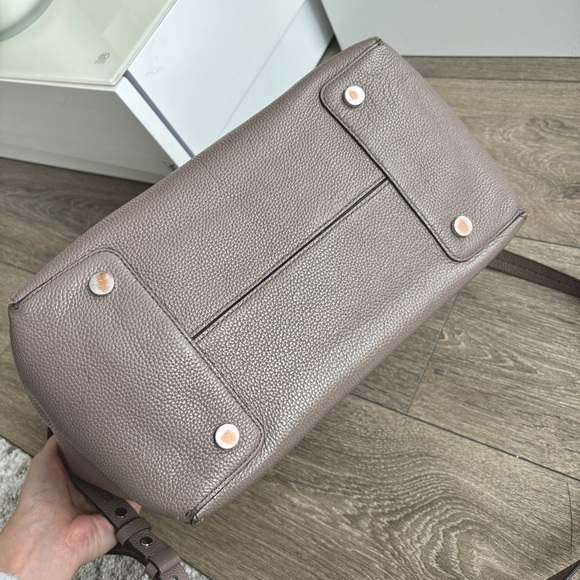 Michael Kors Mercer Large Satchel Leather Tote - Picture 12 of 16